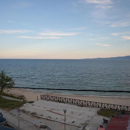 Maria Rooms To Let Ouranoupoli Esterno foto