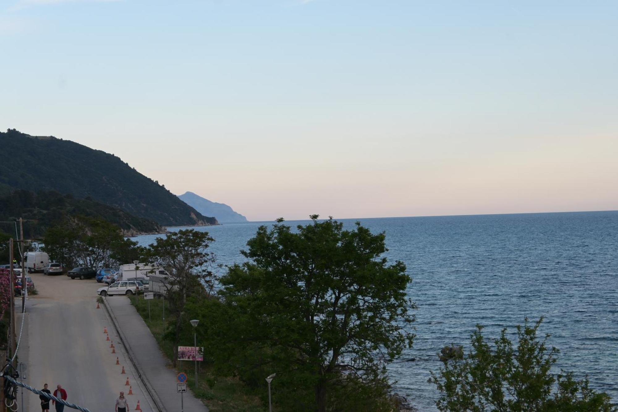 Maria Rooms To Let Ouranoupoli Esterno foto