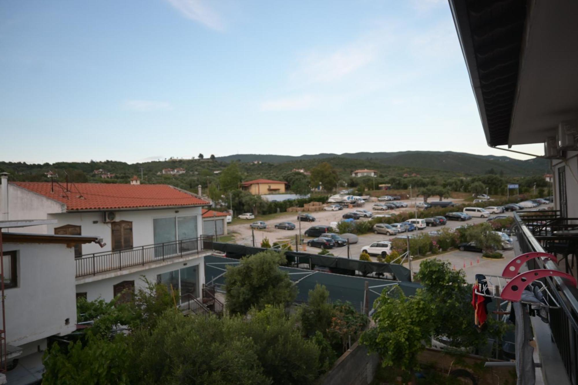 Maria Rooms To Let Ouranoupoli Esterno foto