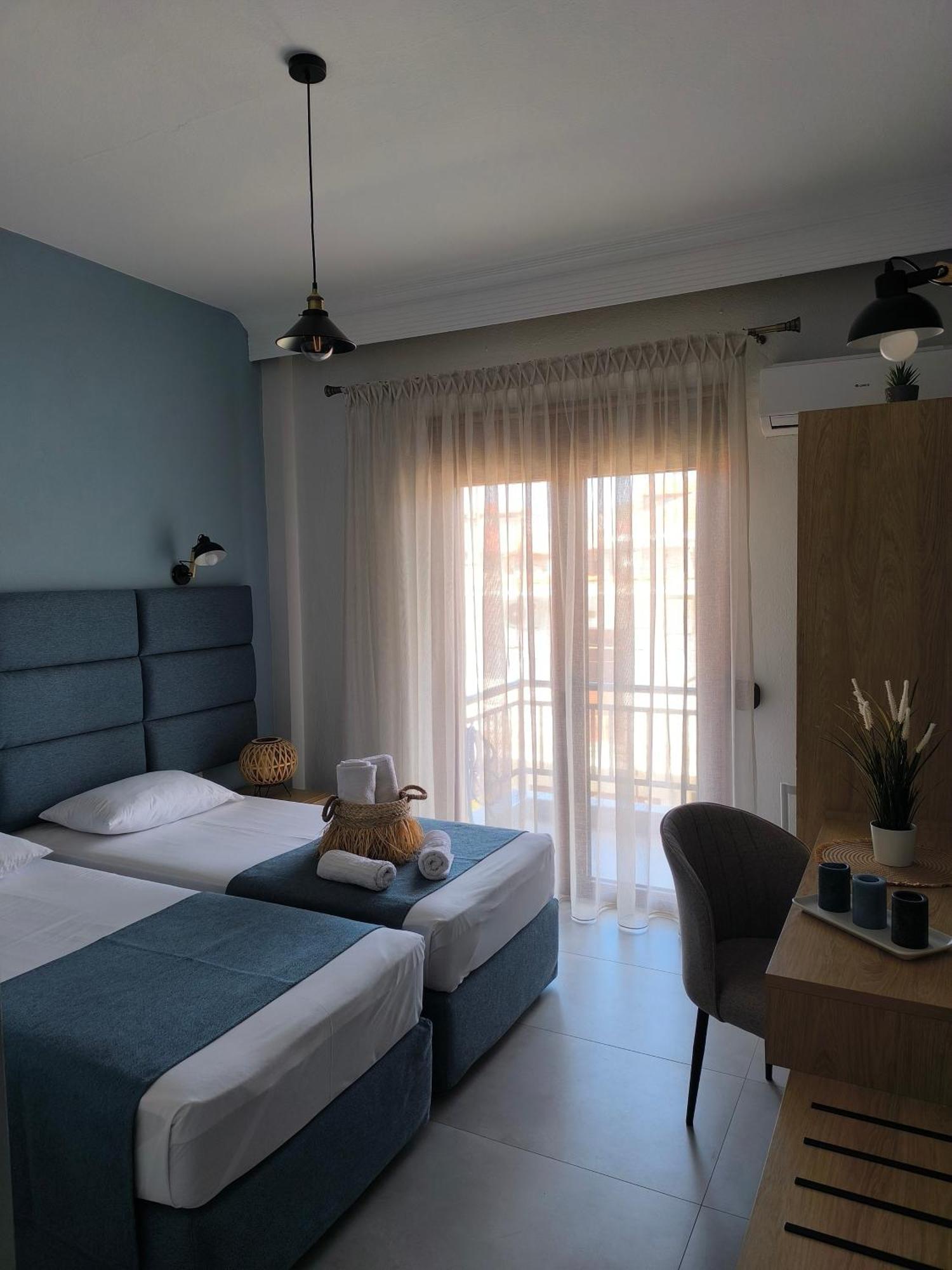 Maria Rooms To Let Ouranoupoli Esterno foto